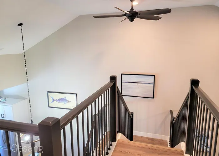 Octopus Lair, Walk To Beach, A/C, Shuffleboard, Dogsok