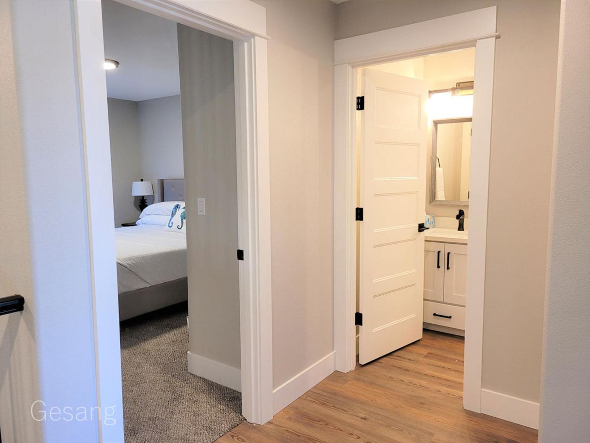 Octopus Lair, Walk To Beach, A/C, Shuffleboard, Dogsok Holiday home Long Beach