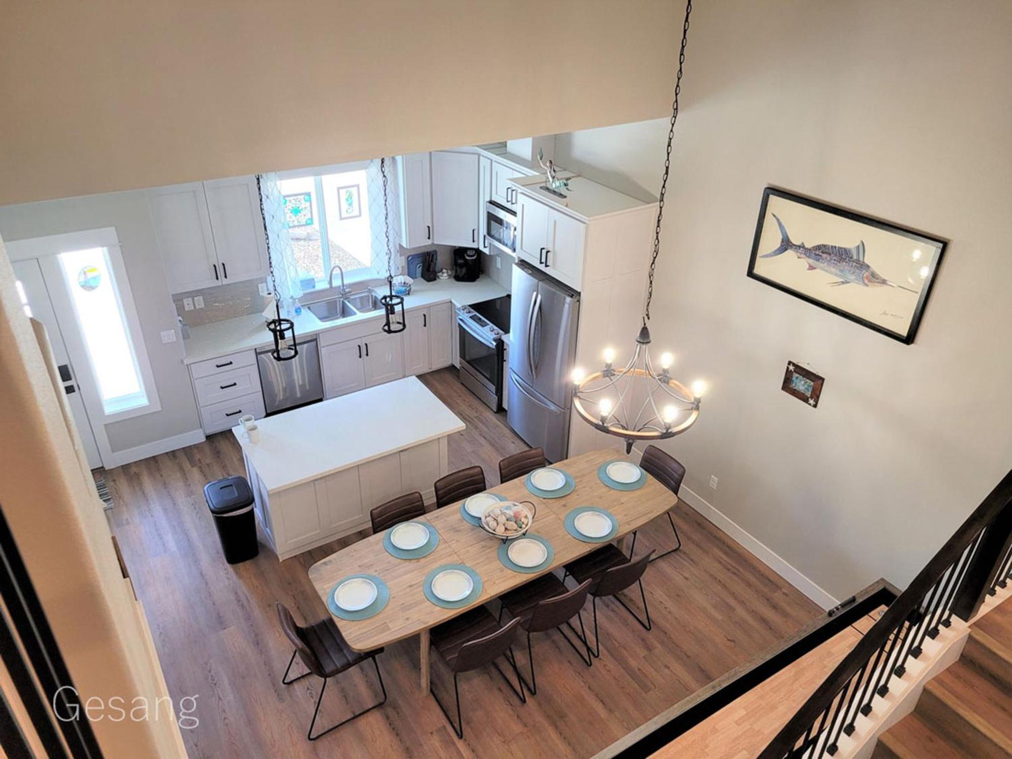 Octopus Lair, Walk To Beach, A/C, Shuffleboard, Dogsok *